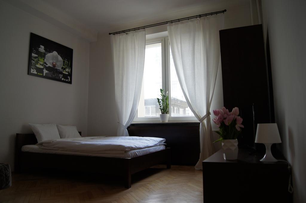 Krucza By Rental Apartments Warsaw Exterior photo