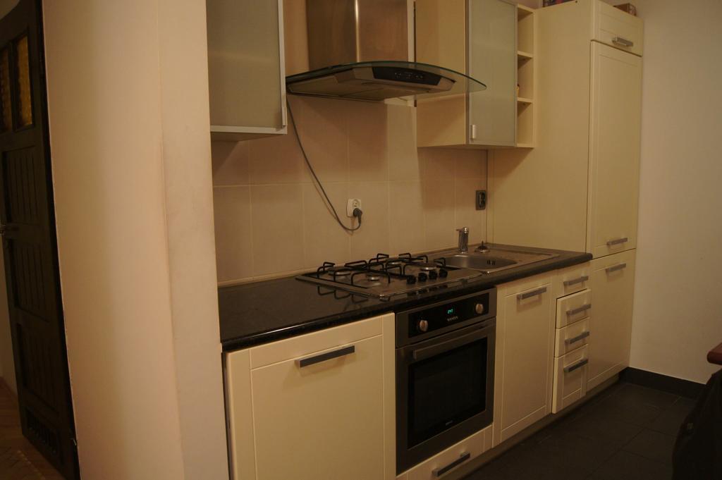 Krucza By Rental Apartments Warsaw Exterior photo