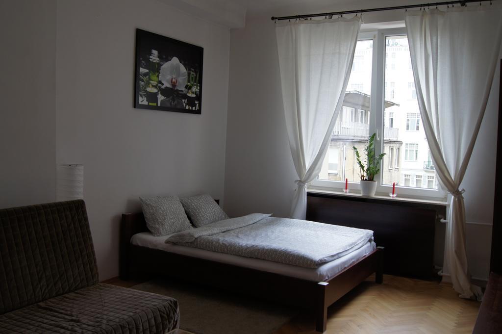Krucza By Rental Apartments Warsaw Exterior photo